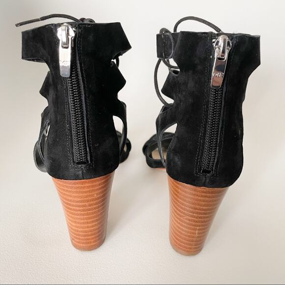 Marc Fisher Paradox Suede Cage Sandal Sz 7 - Picture 6 of 6